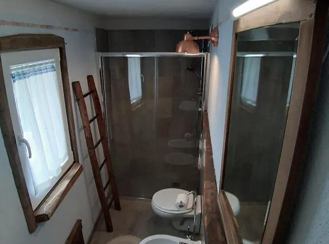 ベッド・アンド・ブレックファスト Il Mulino Di Aurora Dosso del Liro